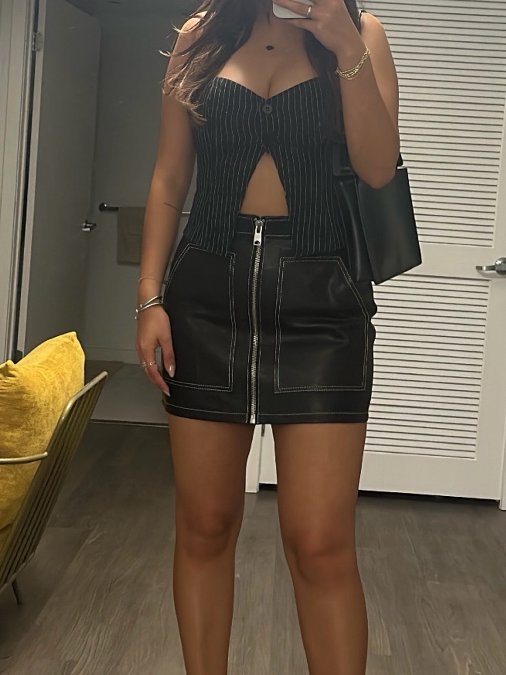 AllSaints Black Real Leather Mini Skirt Contrast Stitch Zip Front Size US 6